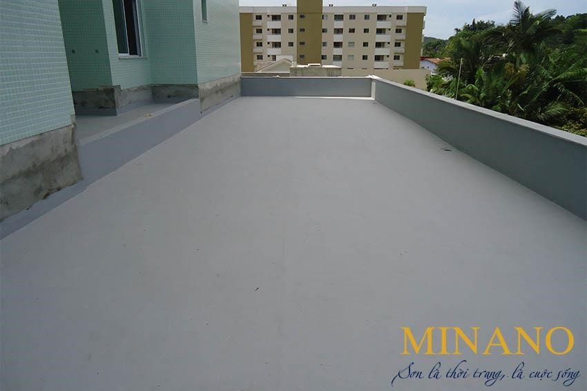 Sân thượng đã được chống thấm bằng xi măng