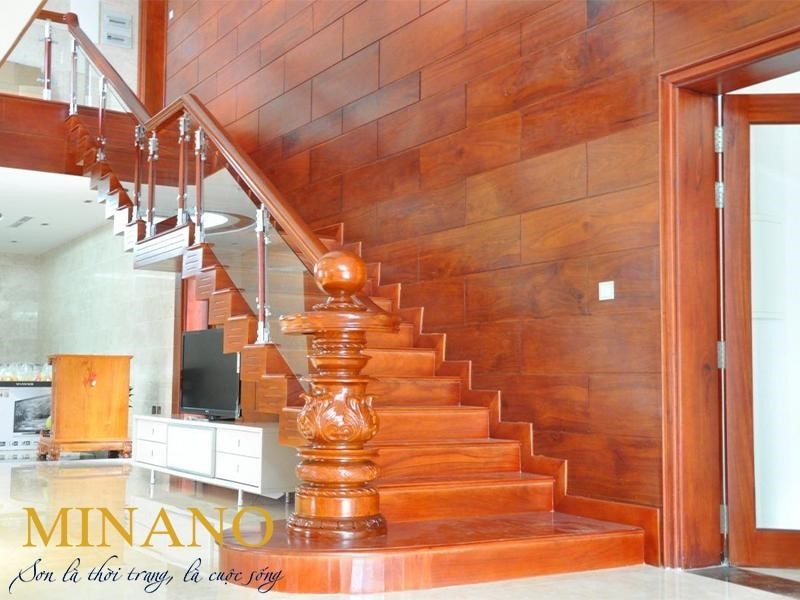 Sử dụng sơn dầu cho bề mặt nhà gỗ