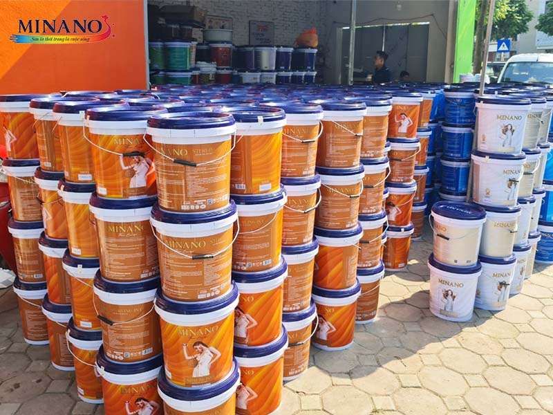 Cạnh tranh thị trường sơn nội và sơn ngoại