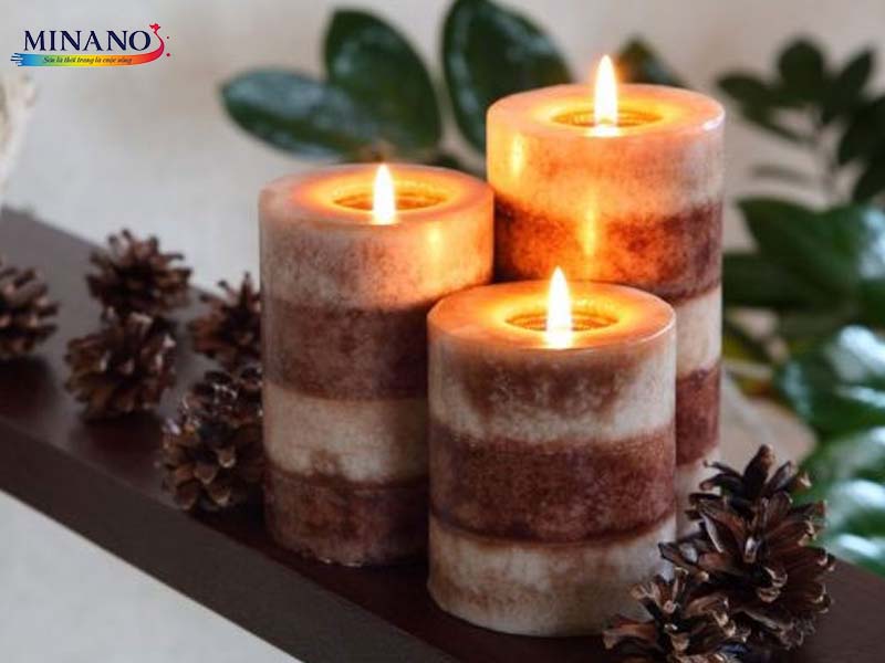 Sử dụng nến thơm giúp khử mùi sơn nhà mới
