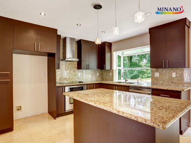 Sẽ thật tuyệt khi bạn sử dụng màu nâu cho phòng bếp đúng không?