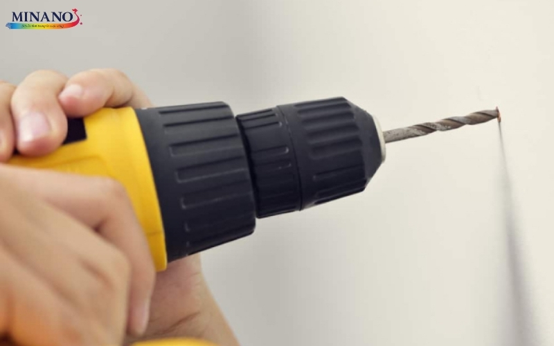 Chịu tác động ngoại lực lớn