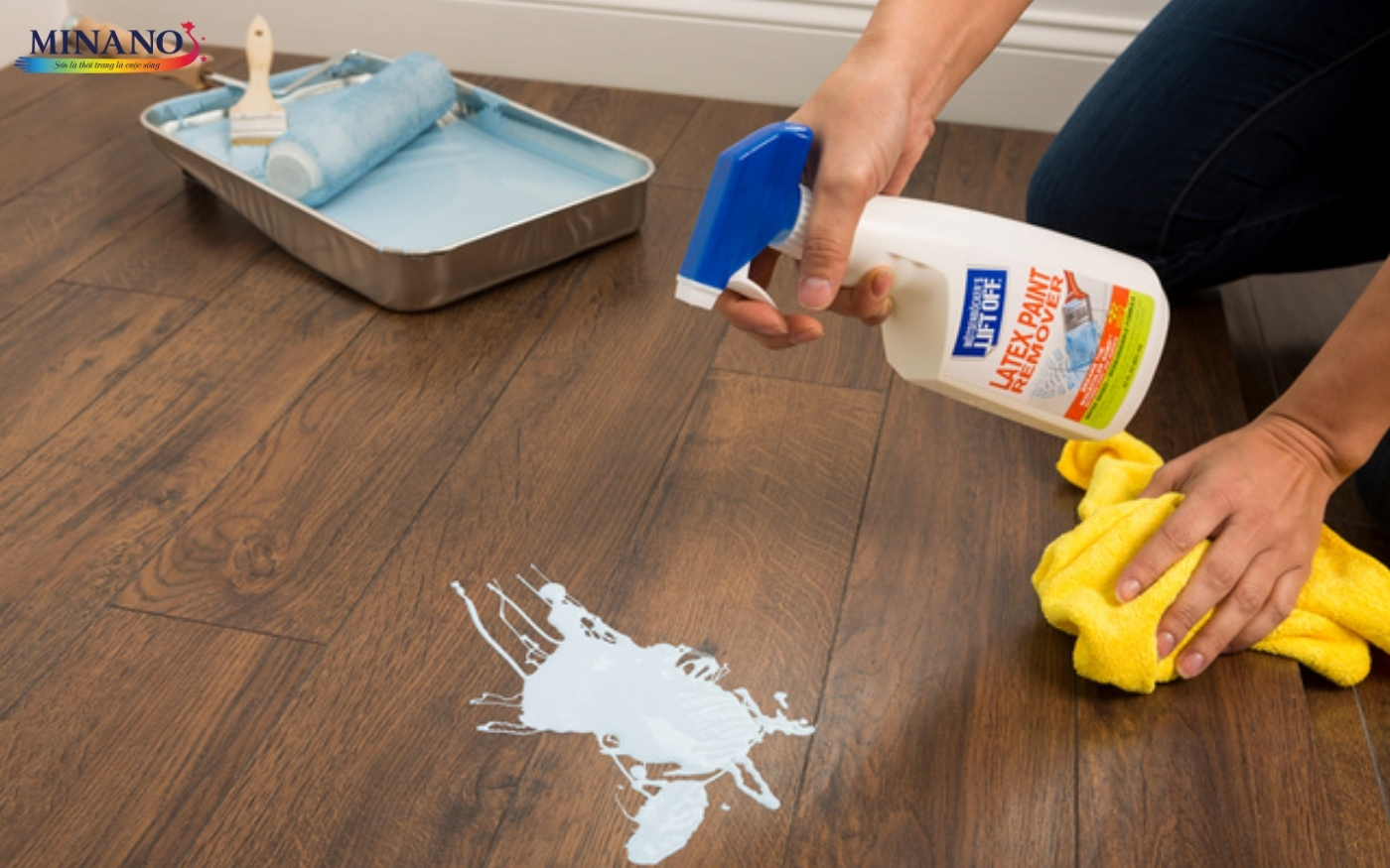 Tẩy bằng hóa chất chuyên dụng