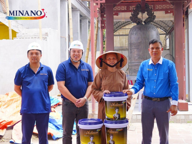 Sơn Minano tận tình, tận tâm với khách hàng